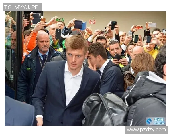 全球星足球广告再掀热潮 引领品牌与运动激情完美融合